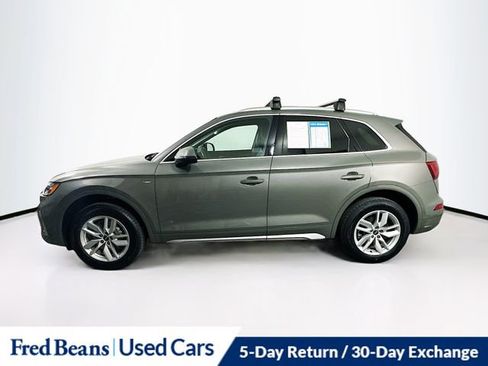 Used 2023 Audi Q5 2.0T Premium w/ Convenience Package image 4