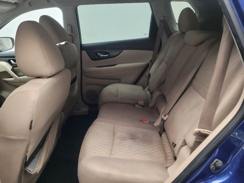 Used 2020 Nissan Rogue SV image 18