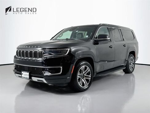 Used 2024 Jeep Wagoneer L Series II RWD image 1