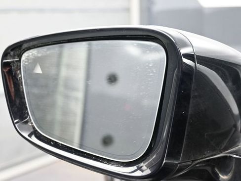 Used 2020 BMW 330i xDrive Sedan w/ Convenience Package image 10