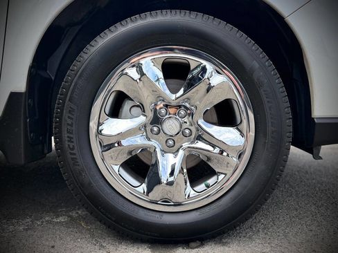 Used 2018 Subaru Forester 2.5i AWD/4WD image 18