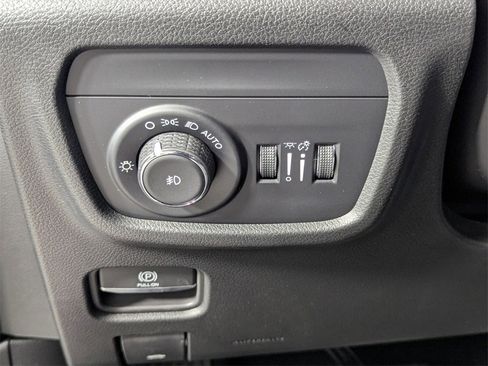 New 2025 Jeep Grand Cherokee Limited w/ Luxury Tech Group II image 13