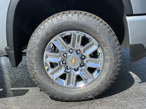 New 2026 Chevrolet Silverado 2500 High Country w/ Technology Package AWD/4WD image 6