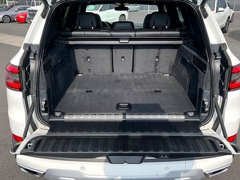 Used 2022 BMW X5 xDrive45e image 34