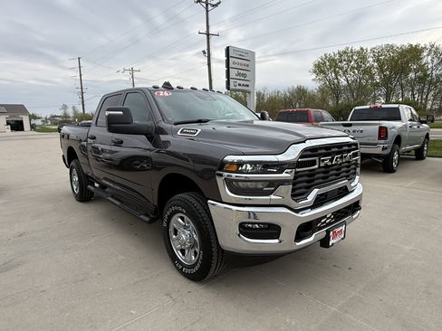 New 2026 RAM 3500 Tradesman AWD/4WD image 36