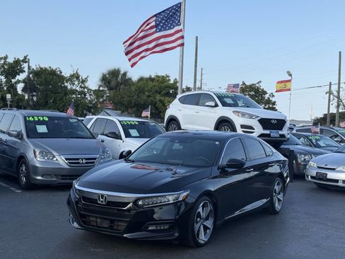 Used 2018 Honda Accord Touring image 32