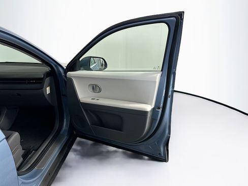 Used 2024 Hyundai Ioniq 5 SE RWD image 31