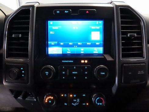 Used 2021 Ford F250 XLT image 24