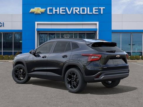 New 2026 Chevrolet Trax LT w/ Driver Confidence Package image 3