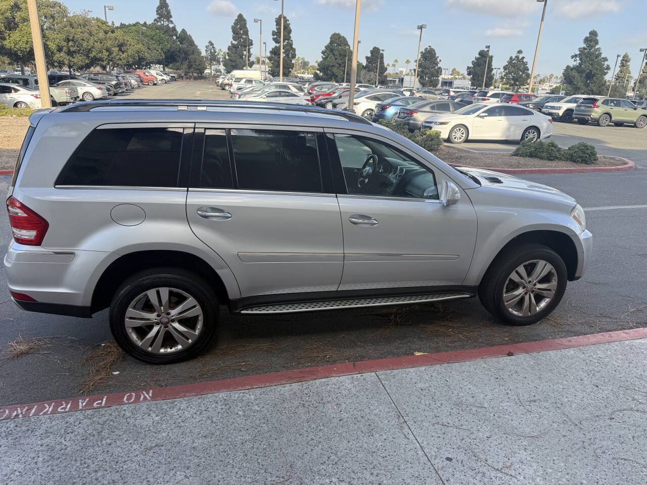 Used 2010 Mercedes-Benz GL 450 4MATIC image 6