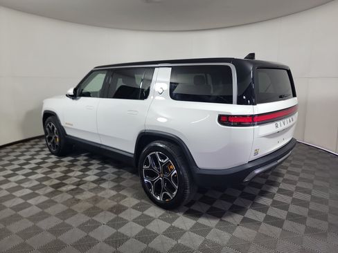 Used 2024 Rivian R1S Adventure AWD/4WD image 3