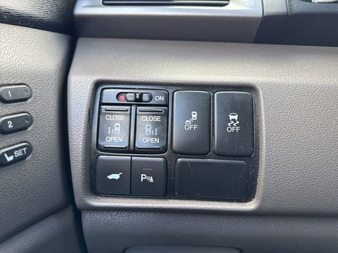 Used 2011 Honda Odyssey Touring image 16