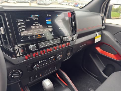 New 2026 Nissan Frontier PRO-4X AWD/4WD image 22