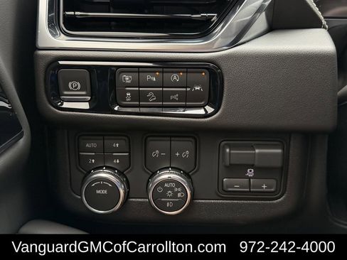 New 2026 GMC Yukon XL Elevation w/ Elevation Premium Package AWD/4WD image 20