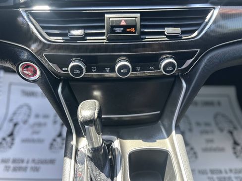 Used 2018 Honda Accord Sport image 13