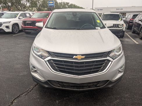 Used 2021 Chevrolet Equinox LT image 3