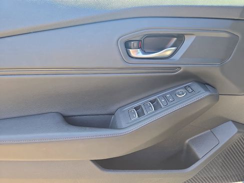 Used 2025 Honda Accord Sport image 13