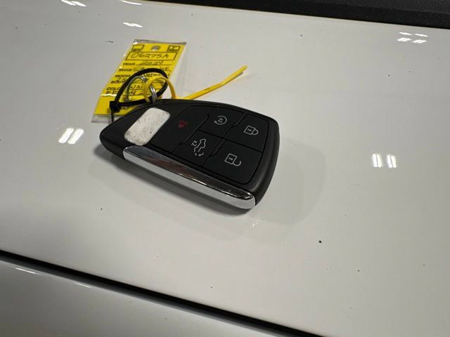 Used 2024 Chevrolet Silverado 2500 LT w/ Convenience Package AWD/4WD image 9