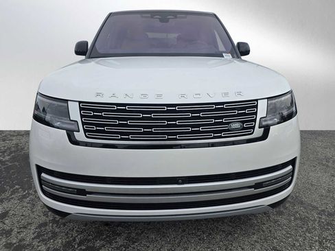 Used 2023 Land Rover Range Rover Autobiography image 8