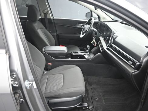 Certified 2024 Kia Sportage LX image 36