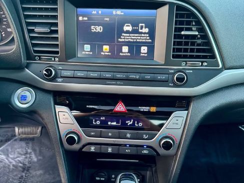 Used 2017 Hyundai Elantra Value Edition FWD image 16