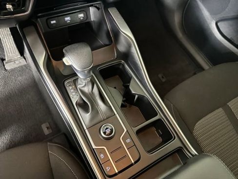 Used 2023 Kia Sorento LX image 20