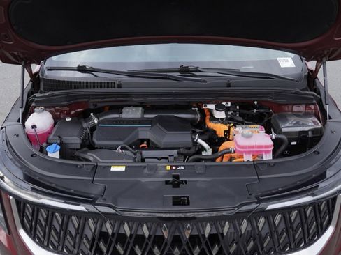 Used 2025 Kia Carnival LXS image 27