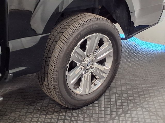 Used 2018 Ford F150 XLT w/ Equipment Group 302A Luxury AWD/4WD image 31