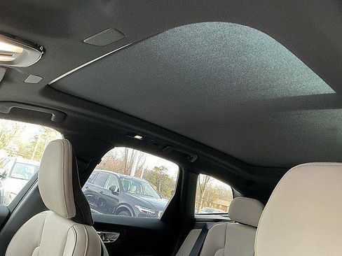 New 2026 Volvo XC60 B5 Plus w/ Climate Package AWD/4WD image 16