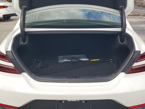 Used 2025 Genesis G70 2.5T RWD image 6