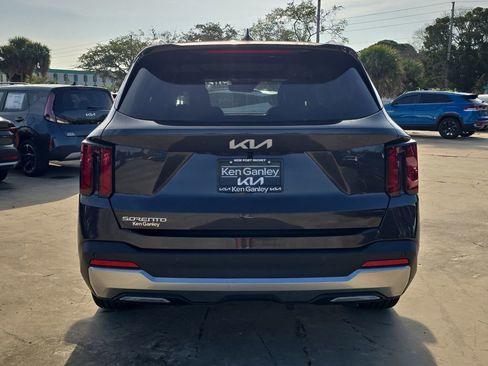 New 2026 Kia Sorento EX w/ EX Premium Package FWD image 7