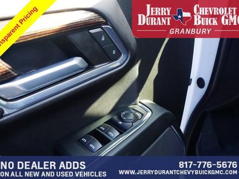 Used 2024 GMC Sierra 1500 Elevation w/ LPO, Elevation Black Package AWD/4WD image 16