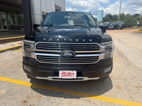 Used 2024 Ford F150 Platinum w/ Equipment Group 703A Plus AWD/4WD image 2