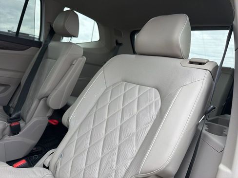 Used 2024 Volkswagen Atlas SEL Premium R-Line image 14