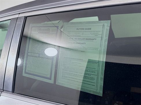 Used 2021 Nissan Rogue S image 36