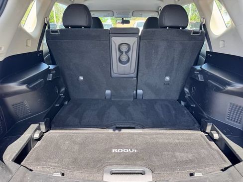 Used 2018 Nissan Rogue S AWD/4WD image 6