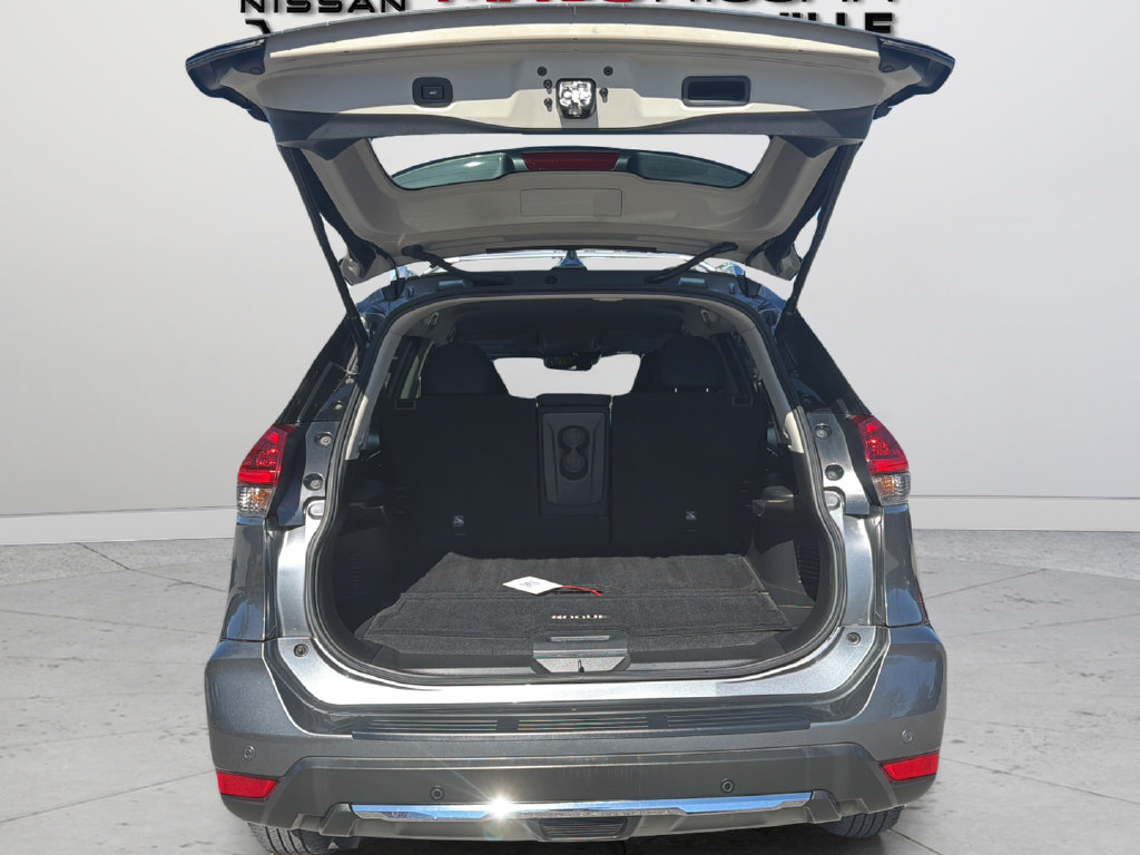 Used 2020 Nissan Rogue SV FWD image 15