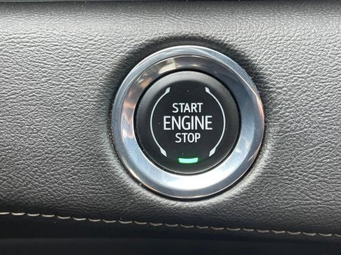 Used 2023 Cadillac Escalade Sport AWD/4WD image 34