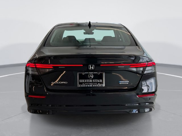 Used 2024 Honda Accord Touring image 5