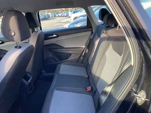 Used 2022 Volkswagen Taos S w/ IQ Drive S Package image 8