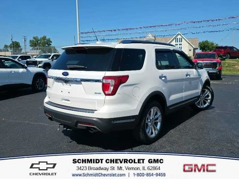 Used 2018 Ford Explorer Limited w/ Equipment Group 301A AWD/4WD image 5