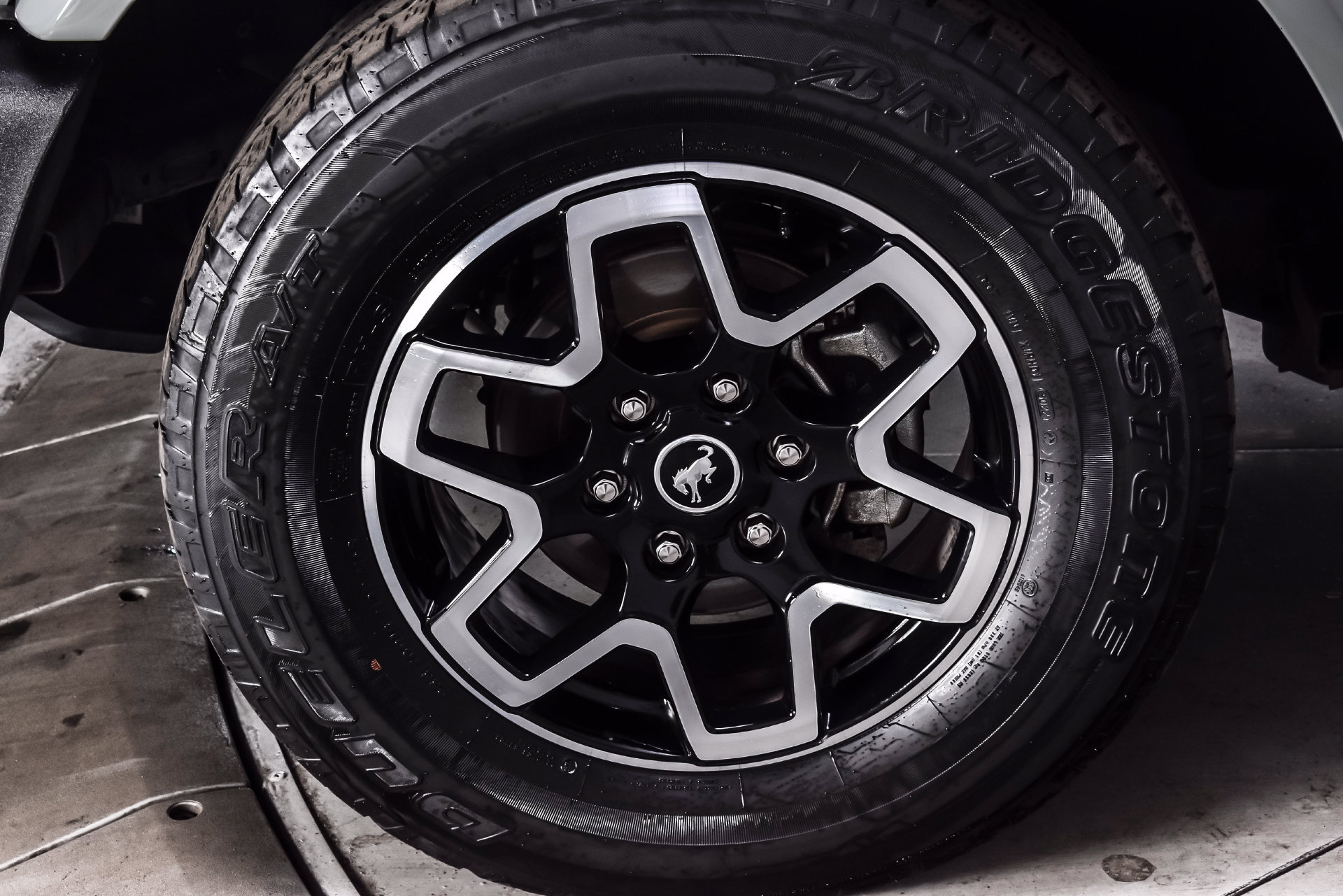 Used 2023 Ford Bronco Outer Banks AWD/4WD image 8