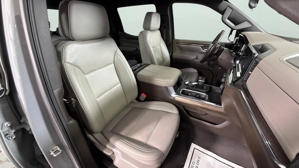 Certified 2024 Chevrolet Silverado 1500 RST w/ Convenience Package II AWD/4WD image 30
