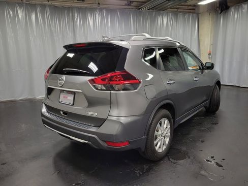 Used 2019 Nissan Rogue S w/ Special Edition Package FWD image 9