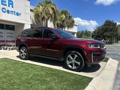 Used 2026 Jeep Grand Cherokee L Limited w/ Luxury Tech Group II RWD image 2
