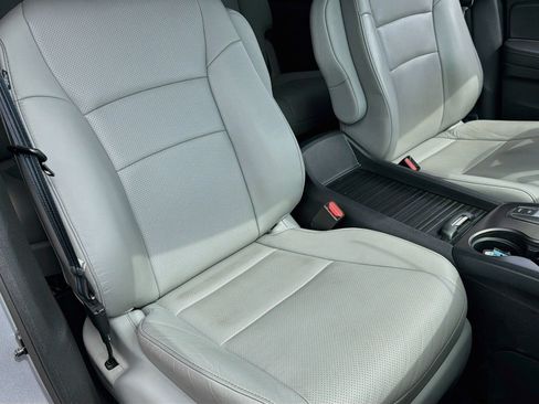 Used 2023 Honda Passport EX-L image 24