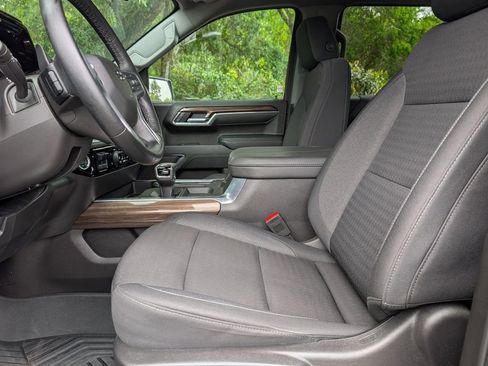 Used 2025 Chevrolet Silverado 1500 LT Trail Boss w/ LPO, Dark Essentials Package AWD/4WD image 14