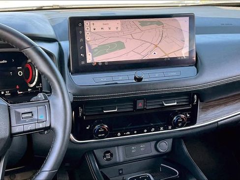 Certified 2025 Nissan Rogue Platinum AWD/4WD image 9