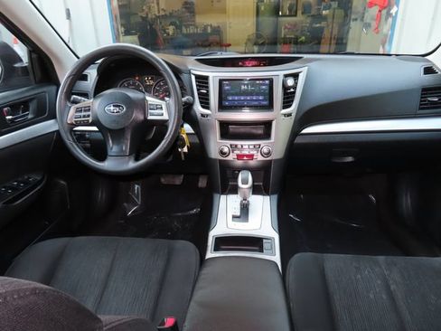Used 2013 Subaru Outback 2.5i AWD/4WD image 5