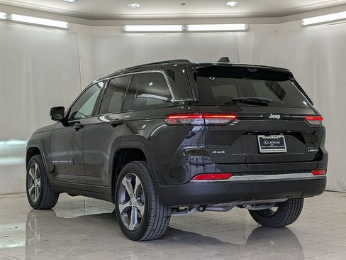 Used 2024 Jeep Grand Cherokee Limited w/ Luxury Tech Group II image 6